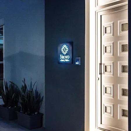 Nuovo Luxury Μάλια